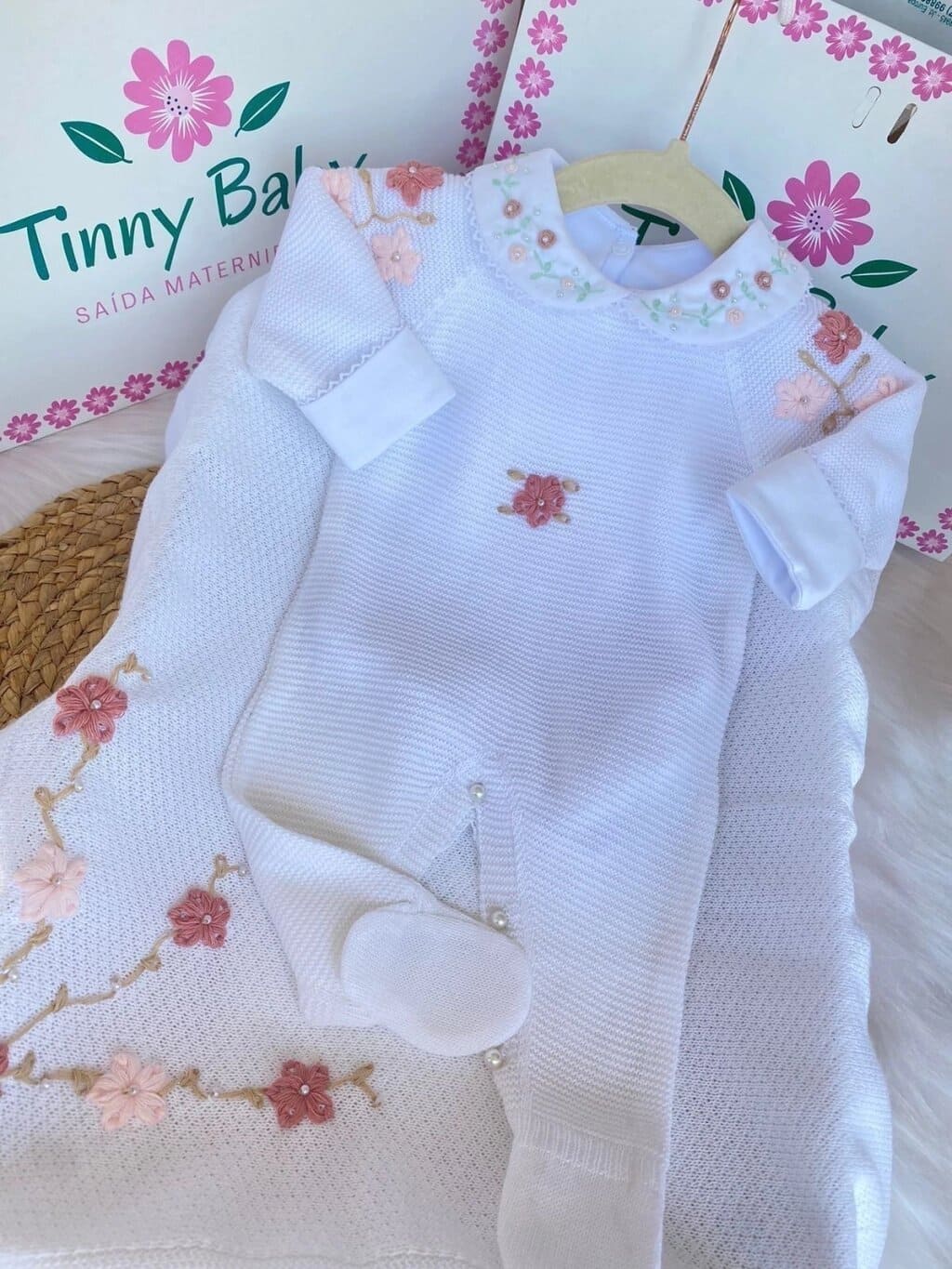 LAURINHA Maternity Take-Home Kit – Personalize with Your Princess’s Name