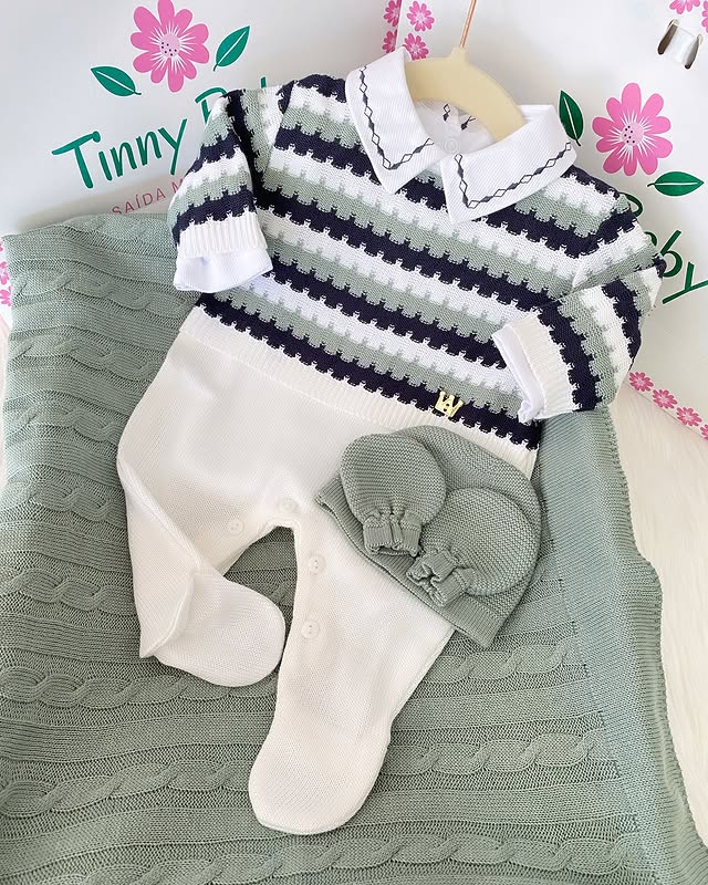 PROMOTION – Complete Customizable Maternity Take-Home Kit with Gold Pendant – Fits Up to 4 Months (Boy)