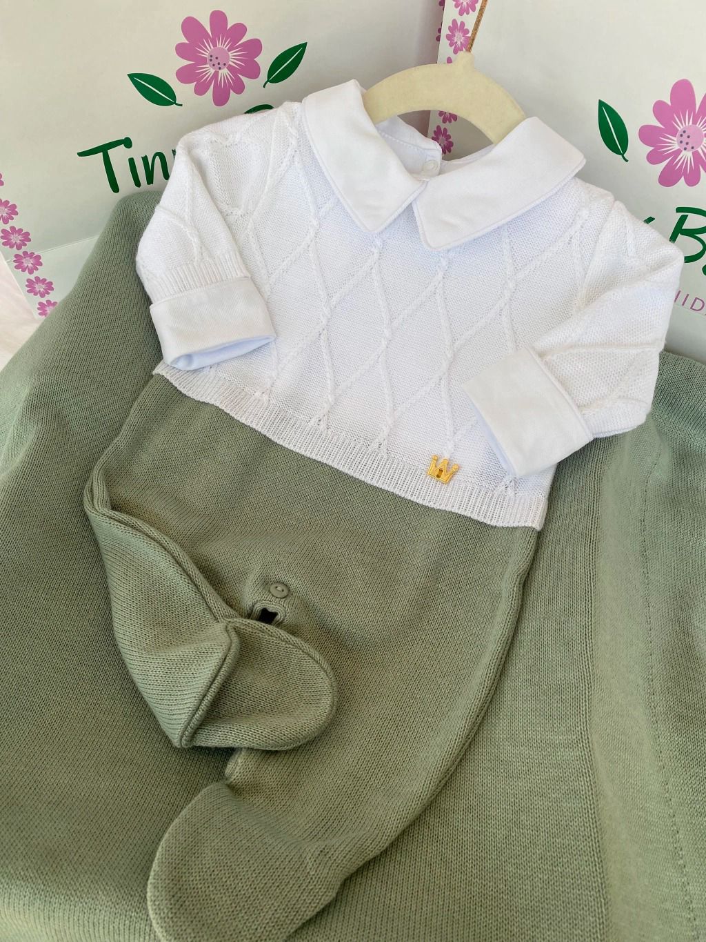 Complete Customizable Maternity Take-Home Kit White + Olive Green | Personalize with Your Prince’s Name