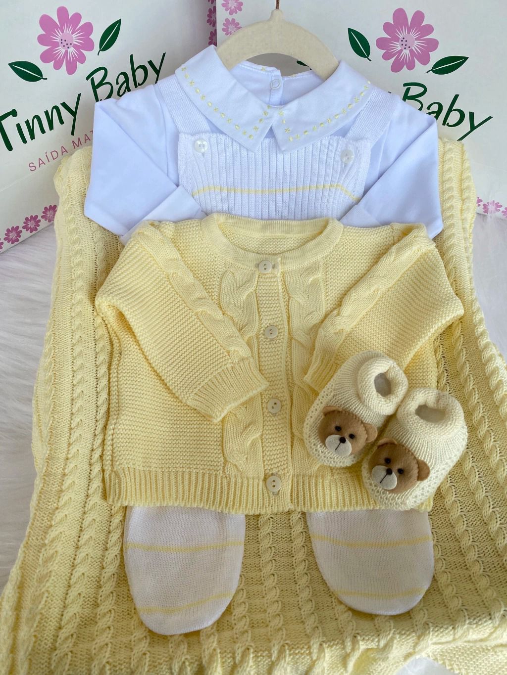 Complete Customizable Maternity Take-Home Kit White + Yellow | Personalize with Your Prince’s Name