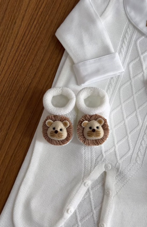 Complete Customizable White Maternity Take-Home Kit | Personalize with Your Prince’s Name