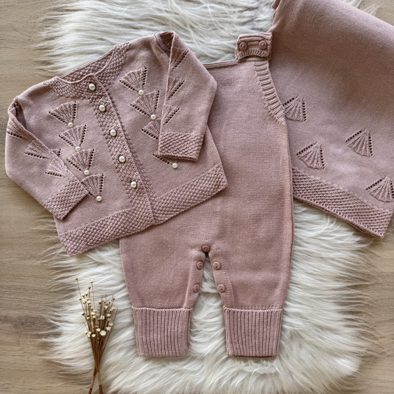 Fan Knit Maternity Take-Home Set with Pearls – 3 Pieces, Rosé