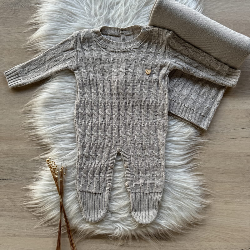 Knit Maternity Take-Home Set with Teddy Bear Detail – 2 Pieces, Beige