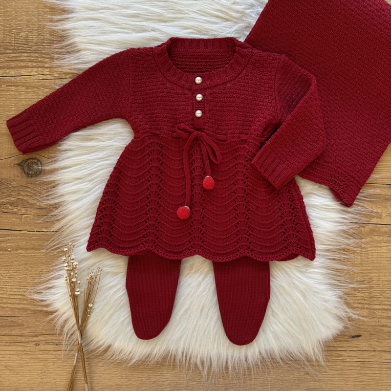 Bow and Pom-Pom Maternity Take-Home Set – 3 Pieces, Red