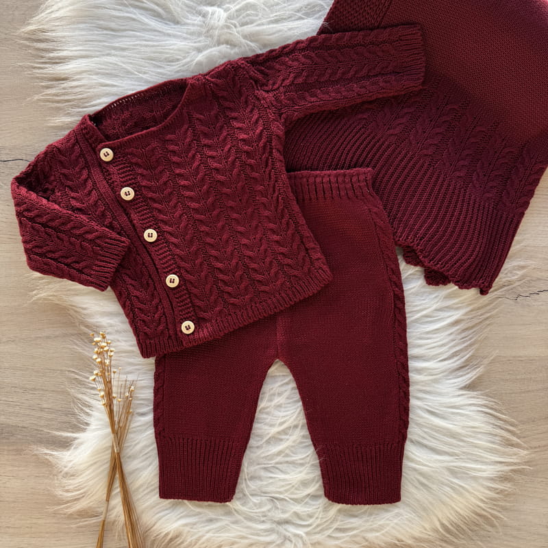 Detailed Knit Maternity Take-Home Set with Coat, Pants and Blanket – Marsala